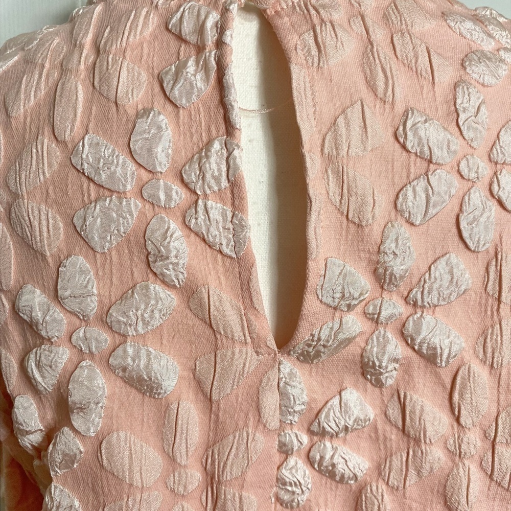 TCEC Pink Floral Textured Jacquard Top with Puff Short Sleeves - Picture 6 of 14